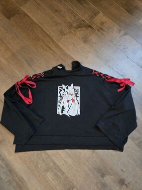 Black Graphic Asian Inspired Sweatshirt with Red Ribbon Details, Crop Style